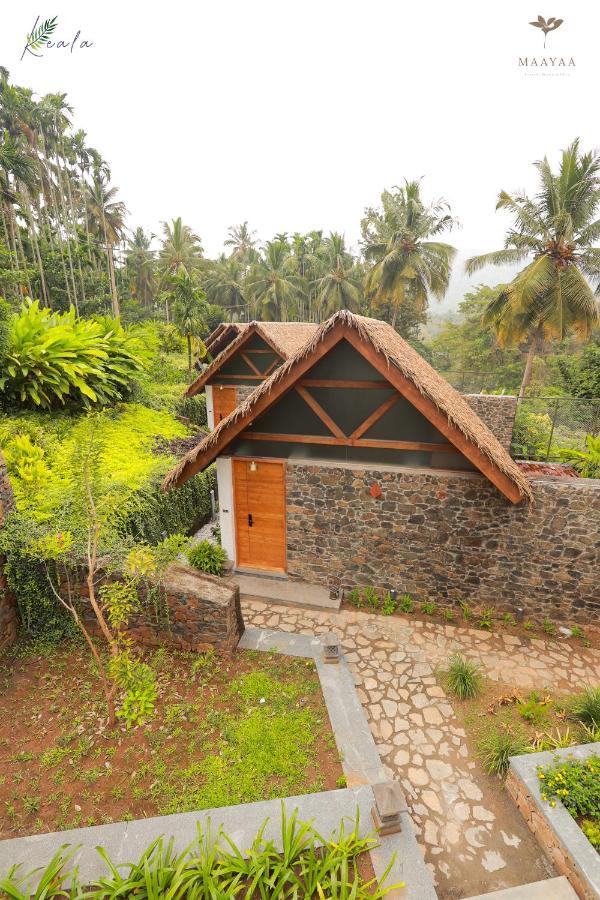 Maayaa Riverside Villa By Kpm Tripenta Attappādi Buitenkant foto